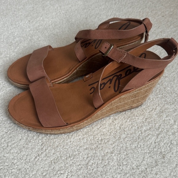 Brown Wedge Sandals - Picture 1 of 3